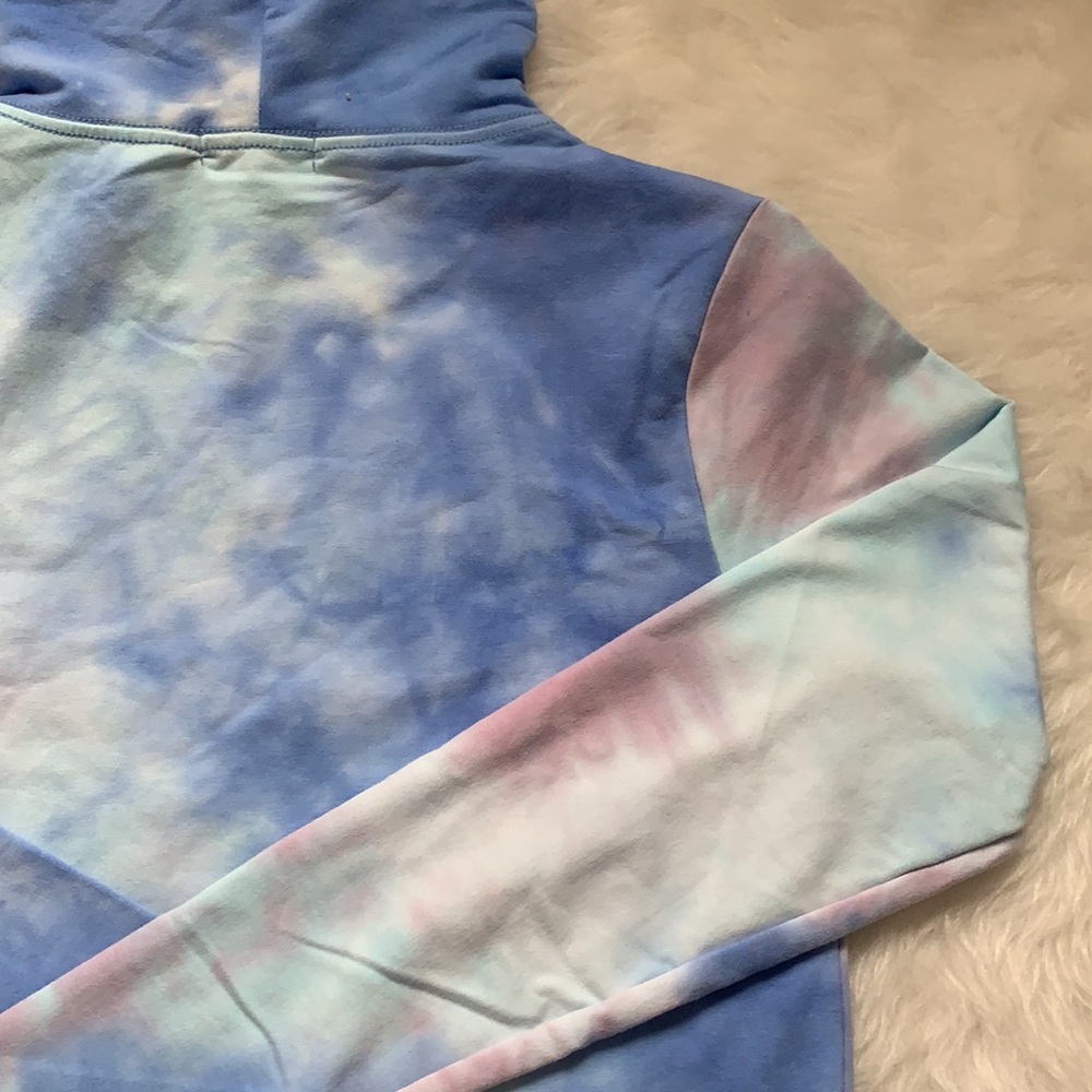 WILDFOX Tie-Dye Blue Pink Hoodie Hooded Cropped Sweatshirt - Picture 3 of 9